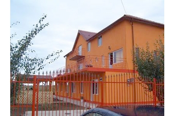 Románia Privát 2 Mai, Exteriőr